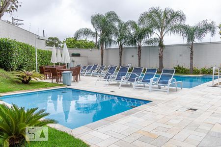 Apartamento à venda com 66m², 2 quartos e 1 vagaPiscina