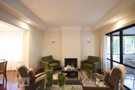 Apartamento à venda com 213m², 4 quartos e 4 vagasSala