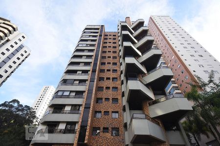 Apartamento à venda com 213m², 4 quartos e 4 vagasFachada