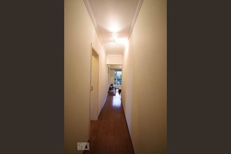 Apartamento à venda com 213m², 4 quartos e 4 vagasCorredor