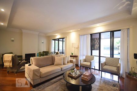 Apartamento à venda com 213m², 4 quartos e 4 vagasSala