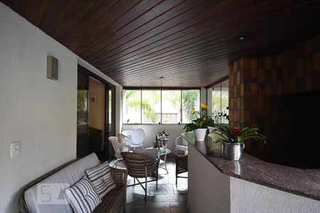 Apartamento à venda com 213m², 4 quartos e 4 vagasVaranda Gourmet	