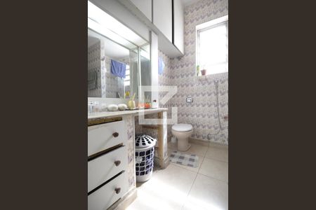 Casa para alugar com 150m², 2 quartos e 2 vagasBanheiro 
