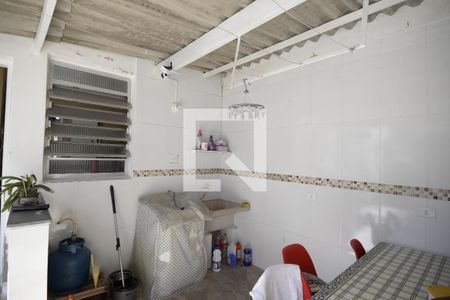 Casa para alugar com 150m², 2 quartos e 2 vagasÁrea de Serviço