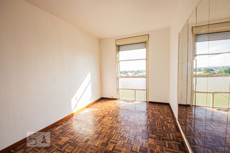 Quarto  de apartamento para alugar com 1 quarto, 51m² em Humaitá, Porto Alegre