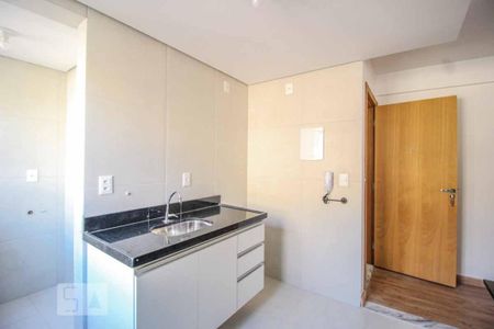 Sala e cozinha de apartamento para alugar com 1 quarto, 40m² em São Pedro, Belo Horizonte