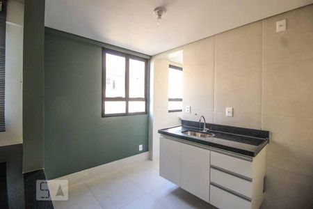 Sala e cozinha de apartamento para alugar com 1 quarto, 40m² em São Pedro, Belo Horizonte