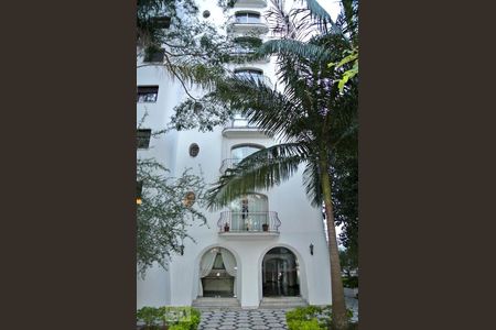 Apartamento à venda com 135m², 4 quartos e 2 vagasFachada