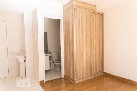 Sala/Quarto de kitnet/studio para alugar com 1 quarto, 28m² em Liberdade, São Paulo