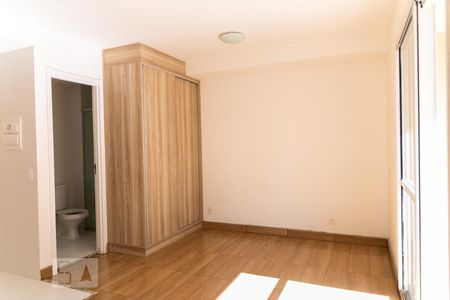 Sala/Quarto de kitnet/studio para alugar com 1 quarto, 28m² em Liberdade, São Paulo