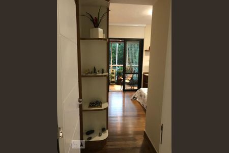 Apartamento à venda com 240m², 4 quartos e 3 vagas Apartamento à venda com 240m², 4 quartos e 3 vagasDormitório