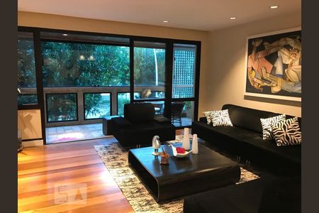 Sala de apartamento à venda com 4 quartos, 240m² em Barra da Tijuca, Rio de Janeiro