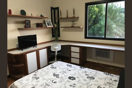 Apartamento à venda com 240m², 4 quartos e 3 vagas Apartamento à venda com 240m², 4 quartos e 3 vagasDormitório