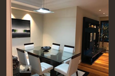 Sala de apartamento à venda com 4 quartos, 240m² em Barra da Tijuca, Rio de Janeiro