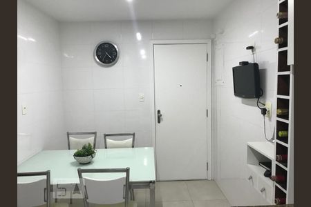 Cozinha de apartamento à venda com 4 quartos, 240m² em Barra da Tijuca, Rio de Janeiro