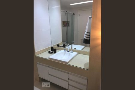 Apartamento à venda com 240m², 4 quartos e 3 vagas