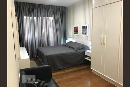 Apartamento à venda com 240m², 4 quartos e 3 vagas Apartamento à venda com 240m², 4 quartos e 3 vagasDormitório