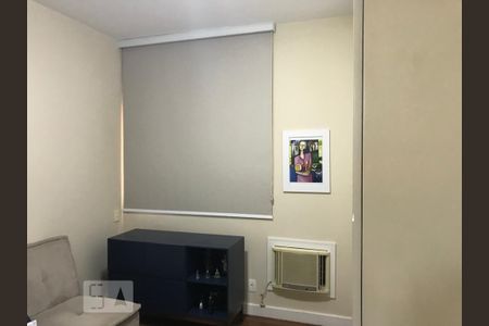 Apartamento à venda com 240m², 4 quartos e 3 vagas Apartamento à venda com 240m², 4 quartos e 3 vagasDormitório