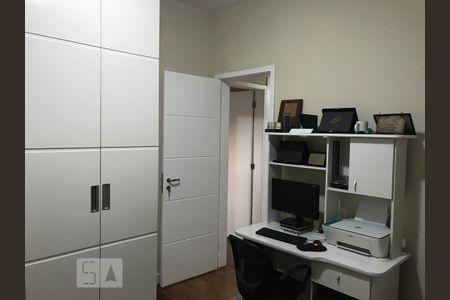 Apartamento à venda com 240m², 4 quartos e 3 vagas Apartamento à venda com 240m², 4 quartos e 3 vagasDormitório
