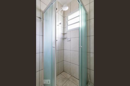 Banheiro de apartamento à venda com 2 quartos, 42m² em Vila São Pedro, Santo André