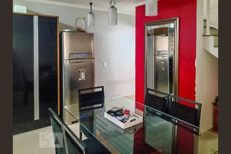 Casa para alugar com 94m², 2 quartos e 2 vagas Casa para alugar com 94m², 2 quartos e 2 vagasSala e Cozinha