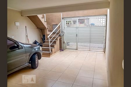 Casa para alugar com 94m², 2 quartos e 2 vagas Casa para alugar com 94m², 2 quartos e 2 vagasGaragem