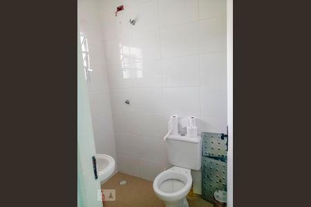 Casa para alugar com 94m², 2 quartos e 2 vagas Casa para alugar com 94m², 2 quartos e 2 vagasBanheiro 2