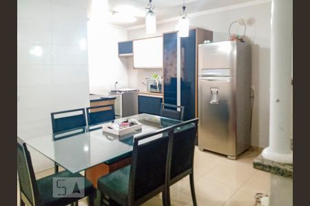 Casa para alugar com 94m², 2 quartos e 2 vagas Casa para alugar com 94m², 2 quartos e 2 vagasSala de Jantar e cozinha