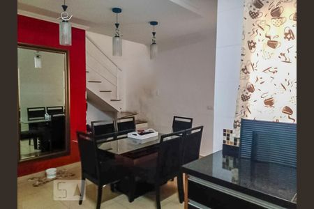 Casa para alugar com 94m², 2 quartos e 2 vagas Casa para alugar com 94m², 2 quartos e 2 vagasSala de Jantar