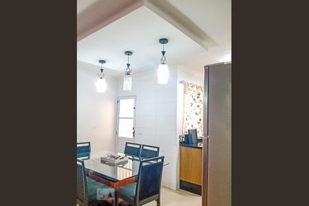Casa para alugar com 94m², 2 quartos e 2 vagas Casa para alugar com 94m², 2 quartos e 2 vagasSala de Jantar