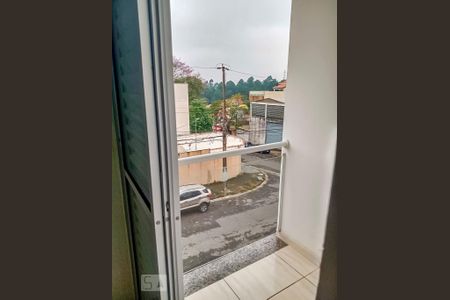 Casa para alugar com 94m², 2 quartos e 2 vagas Casa para alugar com 94m², 2 quartos e 2 vagasVaranda do Quarto 2