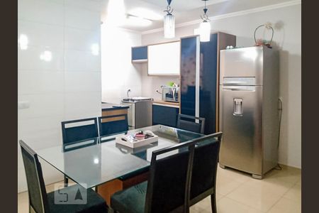 Casa para alugar com 94m², 2 quartos e 2 vagas Casa para alugar com 94m², 2 quartos e 2 vagasSala de Jantar e cozinha