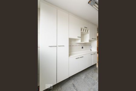 Apartamento à venda com 92m², 2 quartos e 1 vagaCozinha - Armários
