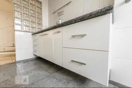 Apartamento à venda com 92m², 2 quartos e 1 vagaCozinha - Armários