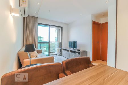 Sala de apartamento para alugar com 1 quarto, 35m² em Jacarepaguá, Rio de Janeiro