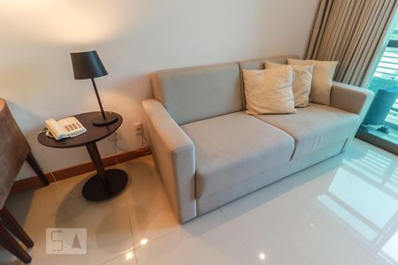 Sala de apartamento para alugar com 1 quarto, 35m² em Jacarepaguá, Rio de Janeiro