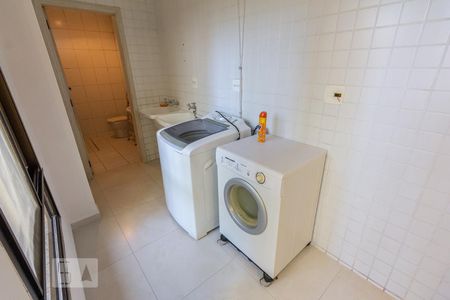 Área de Serviço de casa para alugar com 2 quartos, 150m² em Alto da Lapa, São Paulo