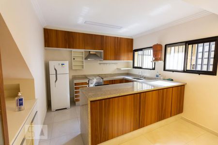 Cozinha de casa para alugar com 2 quartos, 150m² em Alto da Lapa, São Paulo