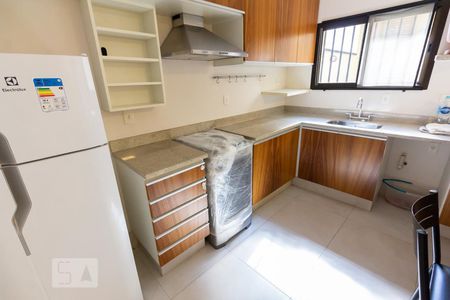 Cozinha de casa para alugar com 2 quartos, 150m² em Alto da Lapa, São Paulo