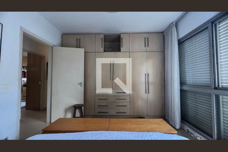 Apartamento à venda com 126m², 3 quartos e 2 vagas Apartamento à venda com 126m², 3 quartos e 2 vagasSuite