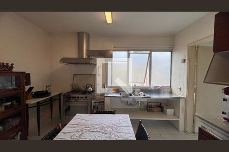 Apartamento à venda com 126m², 3 quartos e 2 vagas Apartamento à venda com 126m², 3 quartos e 2 vagasCozinha