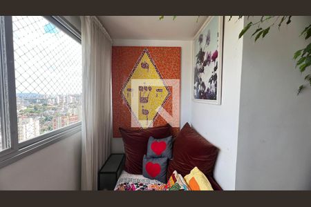 Apartamento à venda com 126m², 3 quartos e 2 vagas Apartamento à venda com 126m², 3 quartos e 2 vagasSala