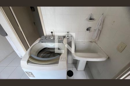 Apartamento à venda com 126m², 3 quartos e 2 vagas Apartamento à venda com 126m², 3 quartos e 2 vagasÁrea de Serviço