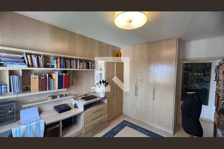 Apartamento à venda com 126m², 3 quartos e 2 vagas Apartamento à venda com 126m², 3 quartos e 2 vagasQuarto 1