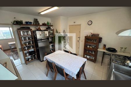 Apartamento à venda com 126m², 3 quartos e 2 vagas Apartamento à venda com 126m², 3 quartos e 2 vagasCozinha