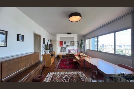 Apartamento à venda com 126m², 3 quartos e 2 vagas Apartamento à venda com 126m², 3 quartos e 2 vagasSala