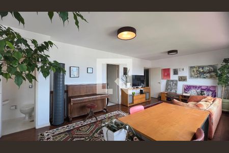 Apartamento à venda com 126m², 3 quartos e 2 vagas Apartamento à venda com 126m², 3 quartos e 2 vagasSala