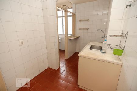 Apartamento para alugar com 70m², 2 quartos e 2 vagasCozinha
