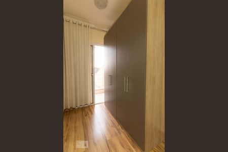 Suíte 1 de casa à venda com 3 quartos, 250m² em Vila Guilhermina, São Paulo
