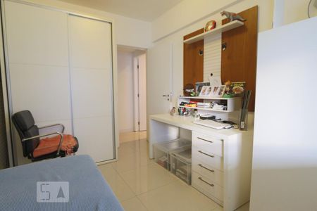 Quarto 1 de apartamento para alugar com 2 quartos, 75m² em Jacarepaguá, Rio de Janeiro
